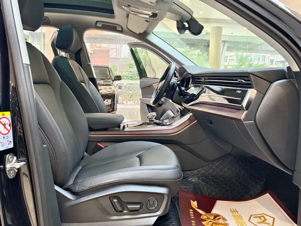 Audi Q7 2021 55 TFSI quattro S line Sport