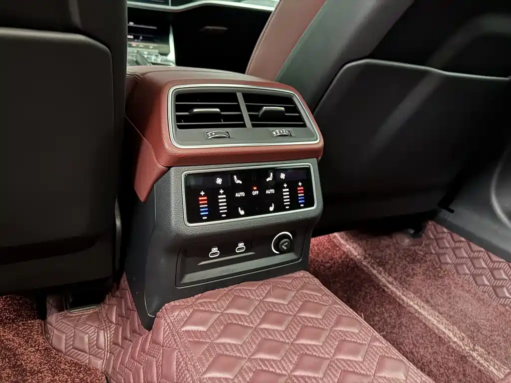 Audi A7L — миниатюра 28