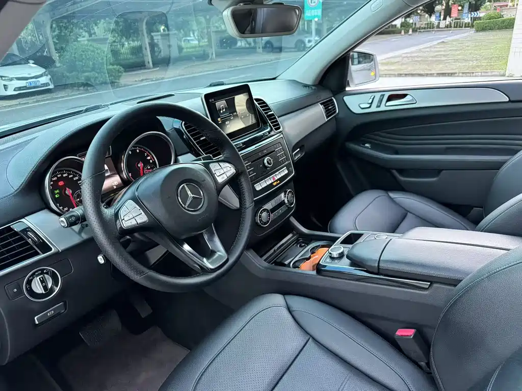 Mercedes-Benz GLE 2015 GLE 320 4MATIC SUV