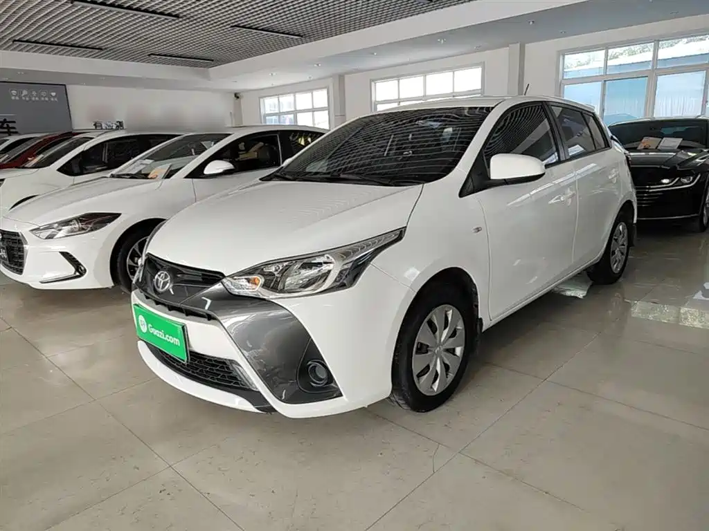 Toyota Yaris L 2020
