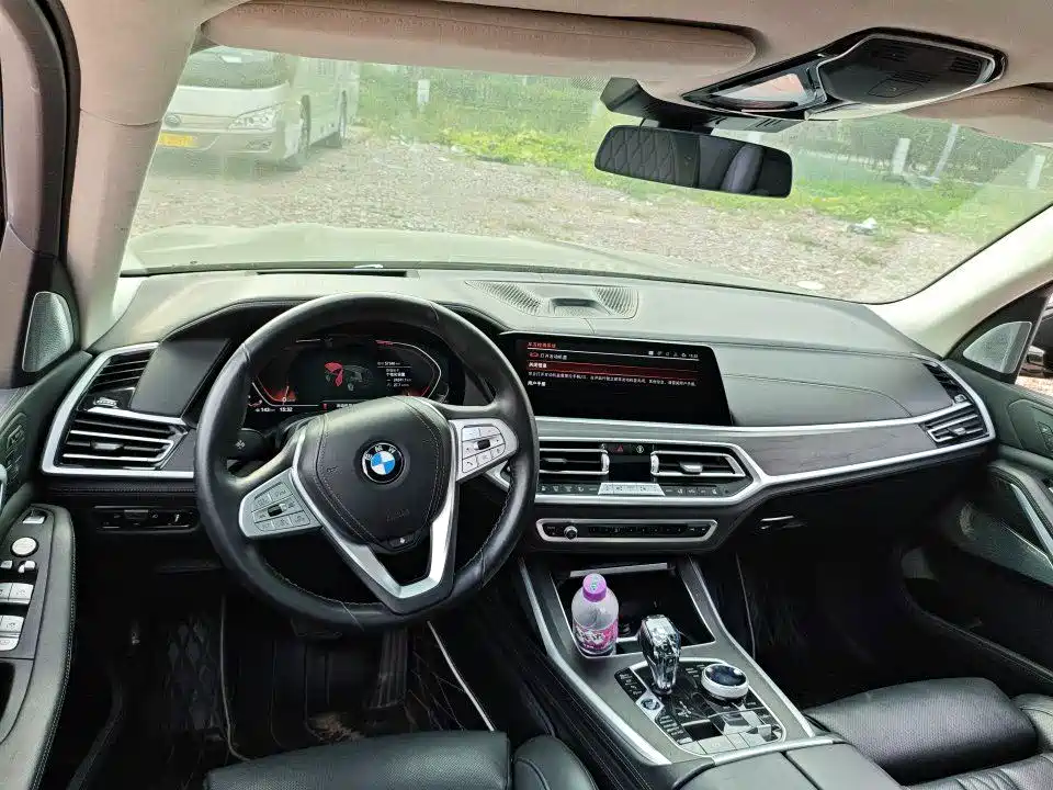 BMW X7 — миниатюра 3