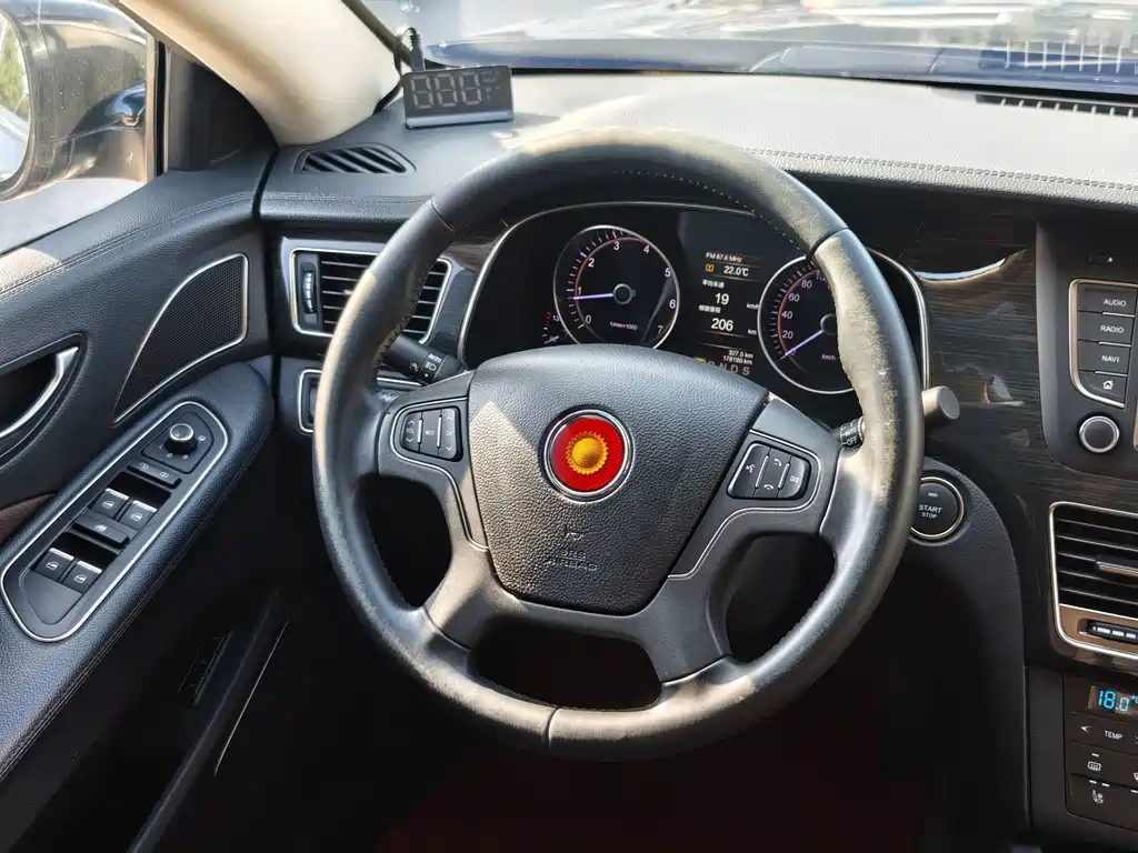 Hongqi Hongqi H7 — миниатюра 11