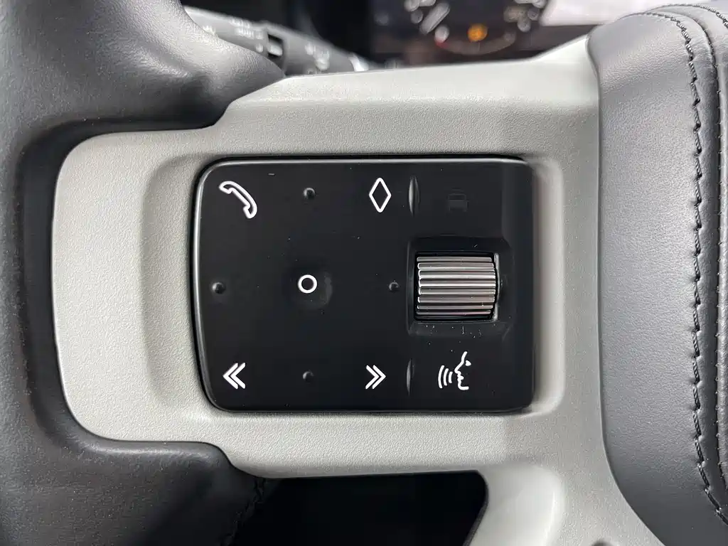 Land Rover Land Rover Defender 2023 110 3.0T P400 X-DYNAMIC HSE