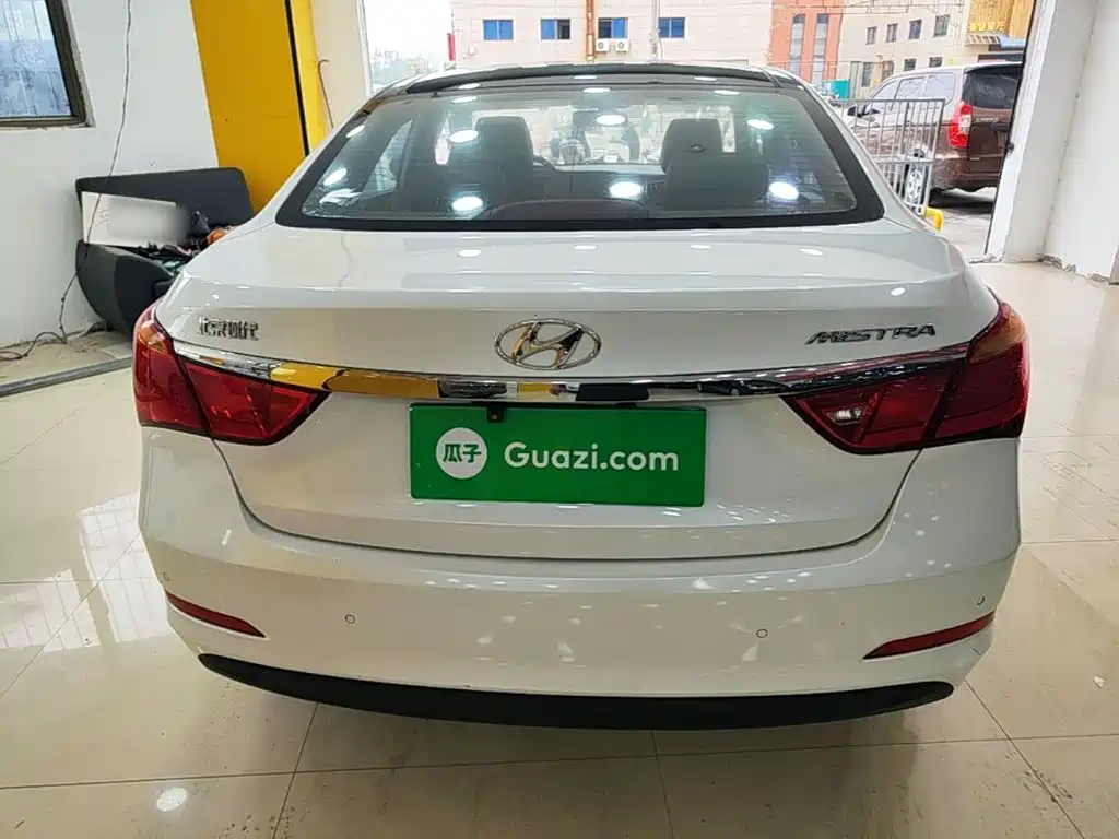 Hyundai Mistra — миниатюра 6