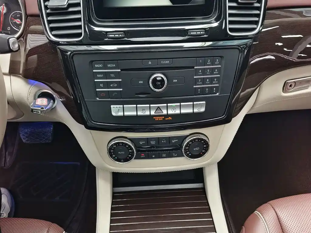 Mercedes-Benz GLS — миниатюра 6