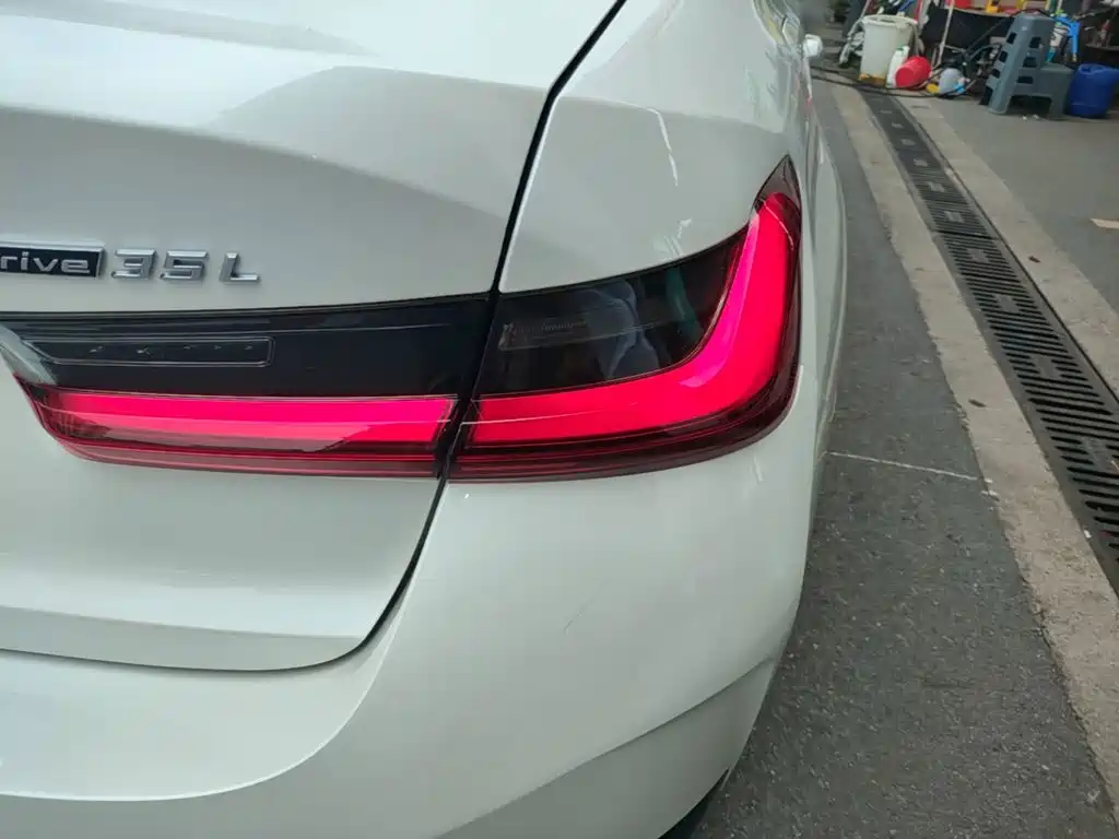 BMW i3 — миниатюра 8