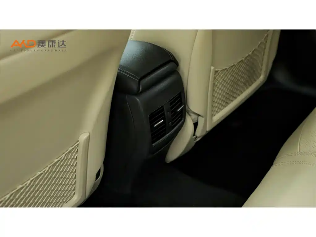 Mercedes-Benz GLA — миниатюра 9