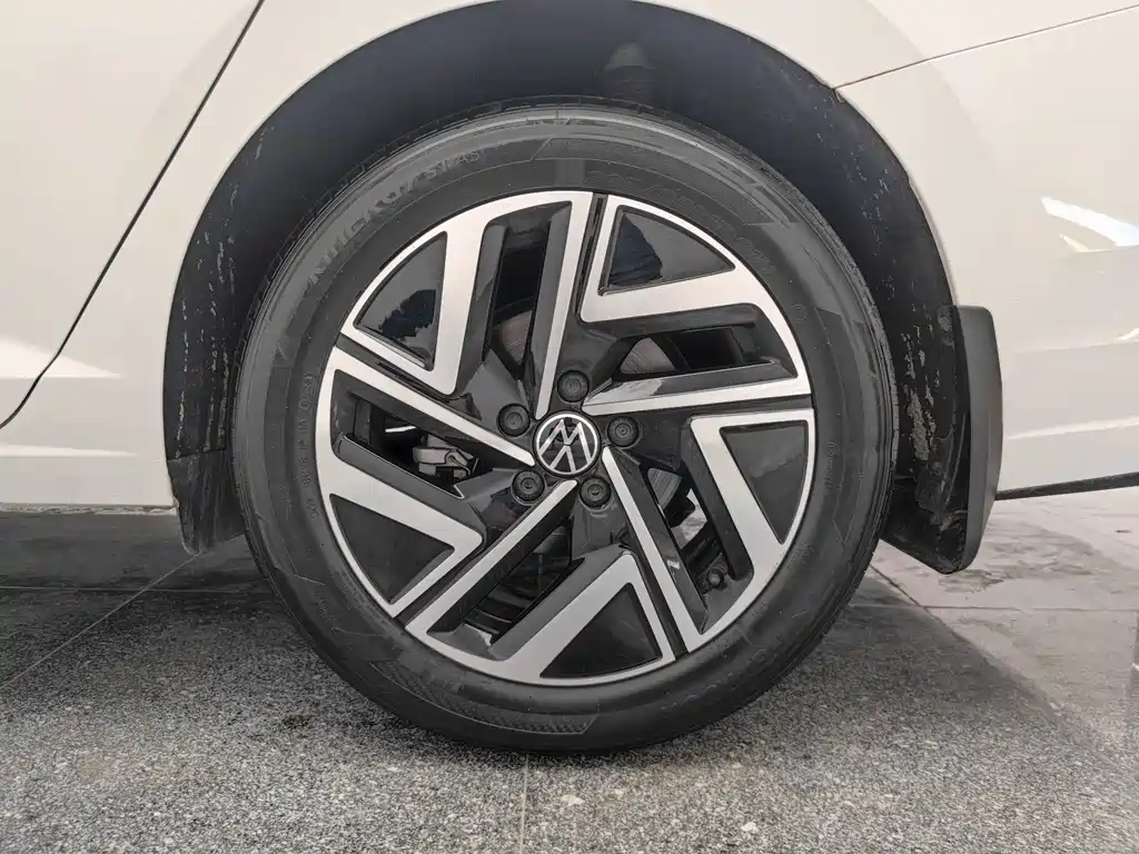 Volkswagen Sagitar — миниатюра 17