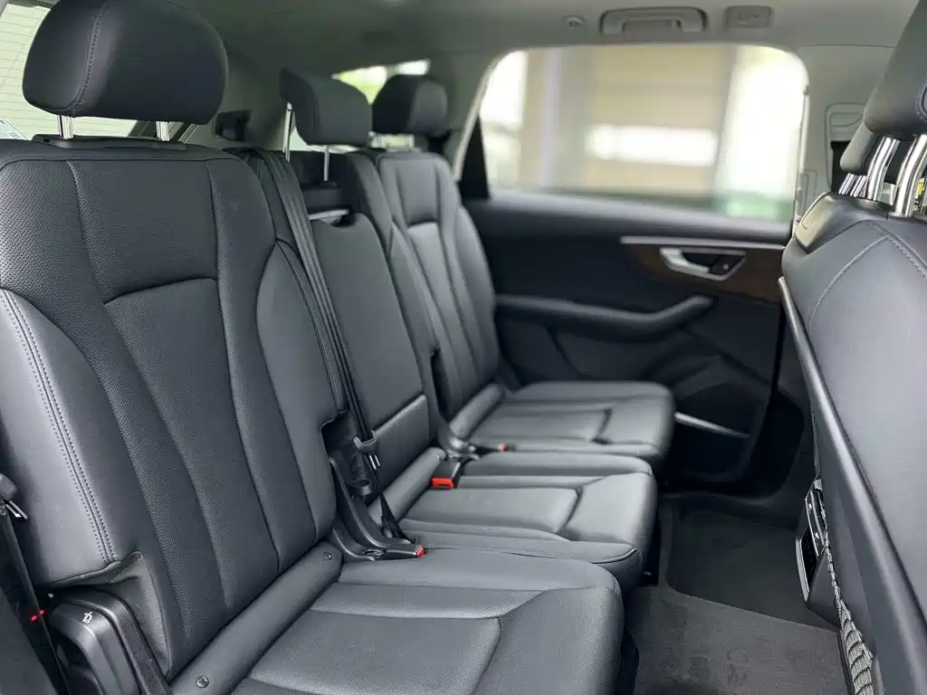 Audi Q7 — миниатюра 18