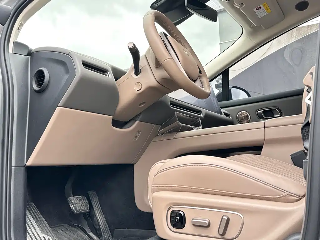 Li Auto Li i8 — миниатюра 13