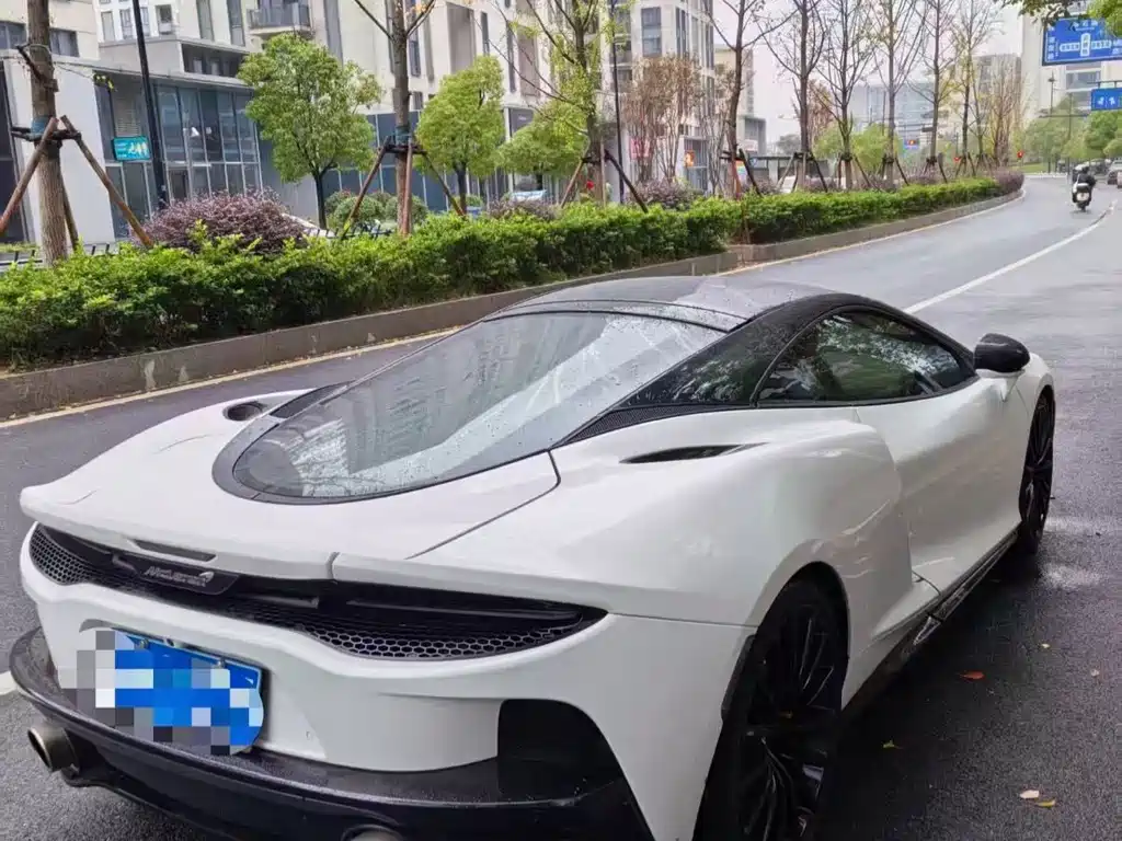 McLaren GT — миниатюра 4
