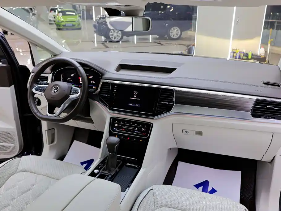 Volkswagen Viloran — миниатюра 19