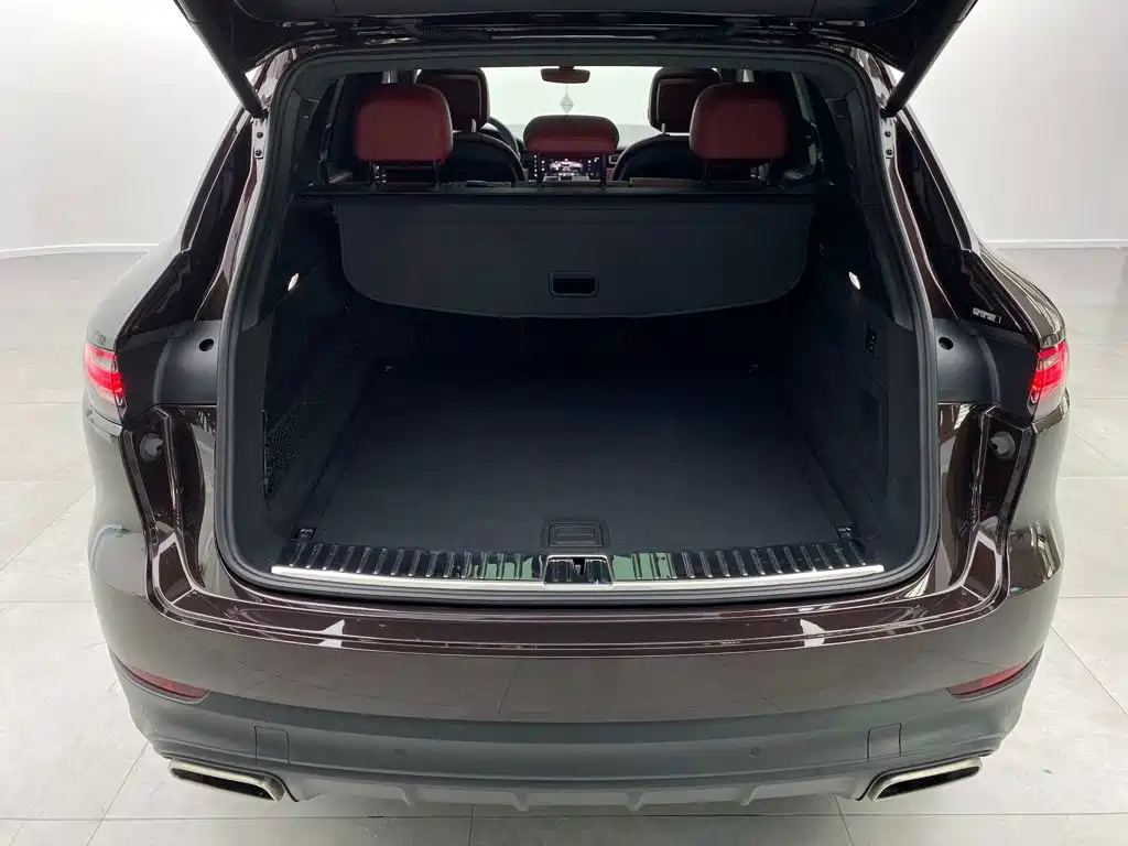 Porsche Cayenne — миниатюра 2