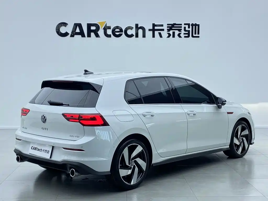 Volkswagen Golf GTI — миниатюра 13