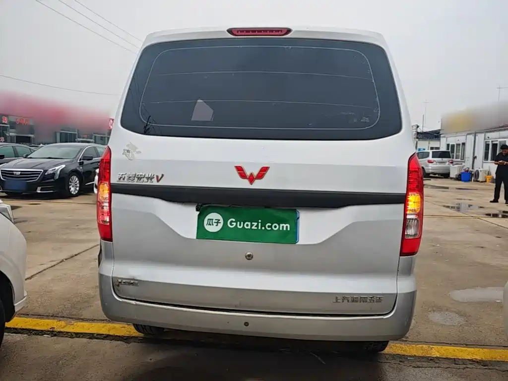 Wuling Hongguang V — миниатюра 6