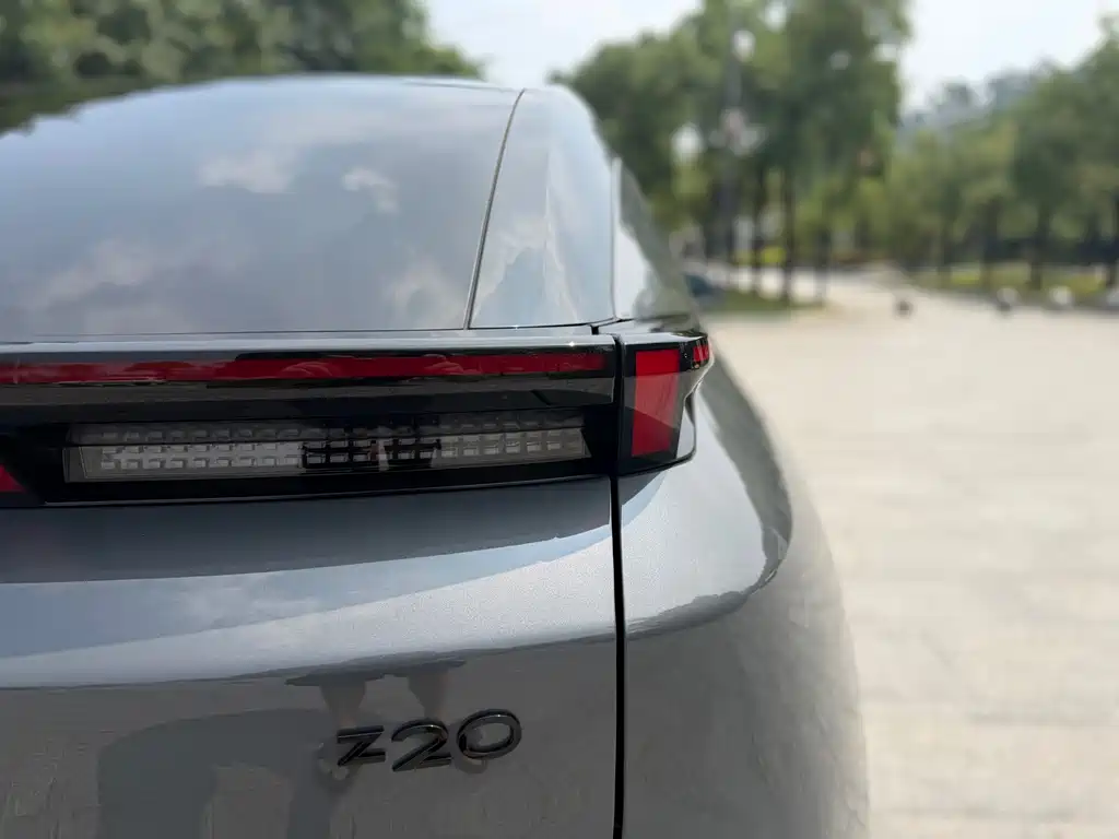 Lynk & Co Z20 — миниатюра 9