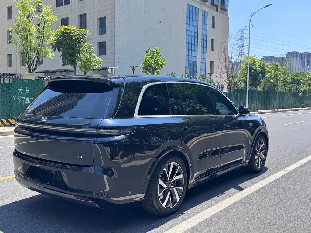 Li Auto L8 2023 Pro