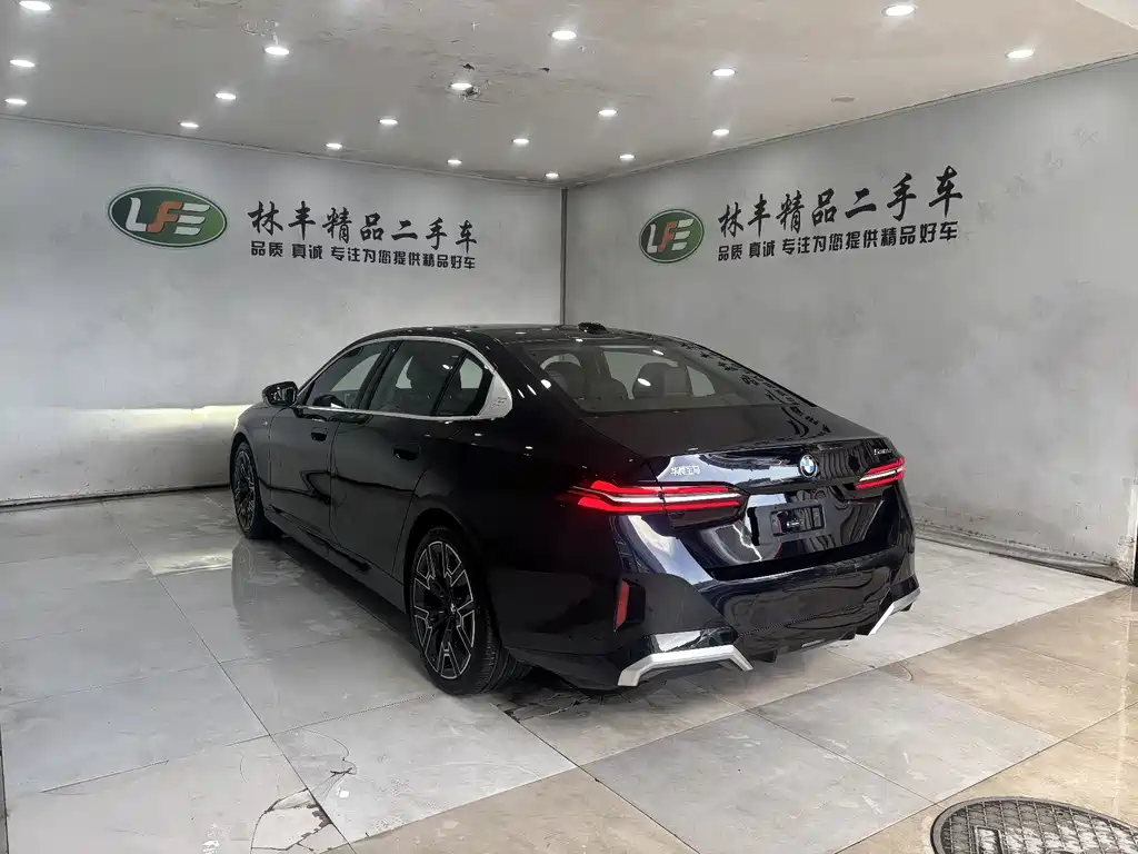 BMW 5 Series 5 2025 530Li Premium M Sport