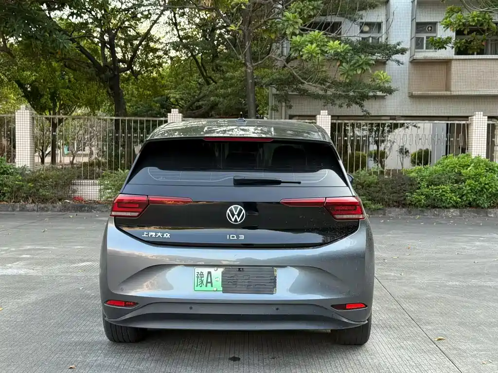 VOLKSWAGEN ID.3