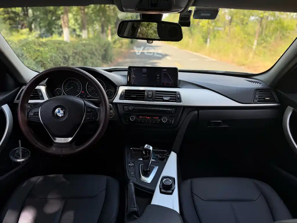 BMW 3 Series — миниатюра 10
