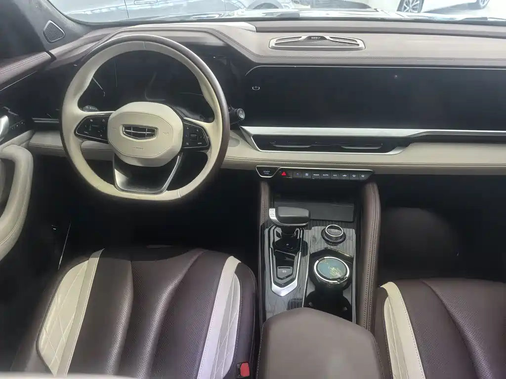 Geely Xingyue L — миниатюра 11