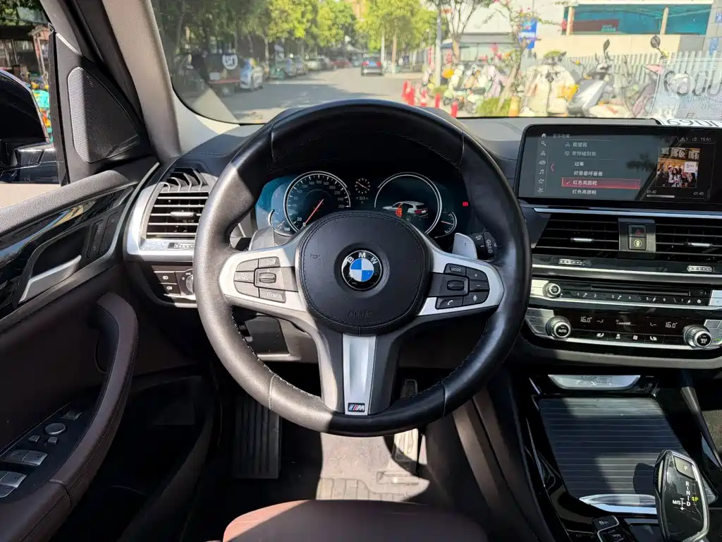 BMW X3 — миниатюра 14