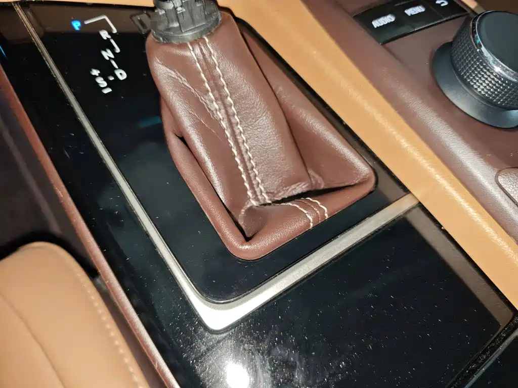 Lexus ES — миниатюра 14