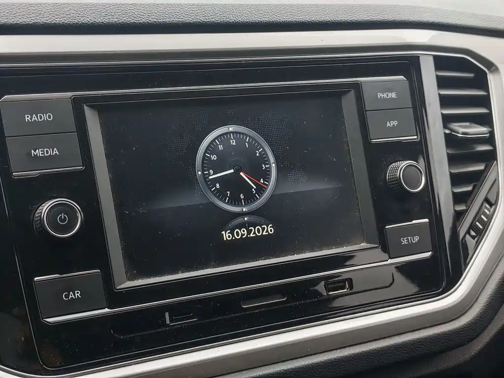 Volkswagen T-Roc — миниатюра 14