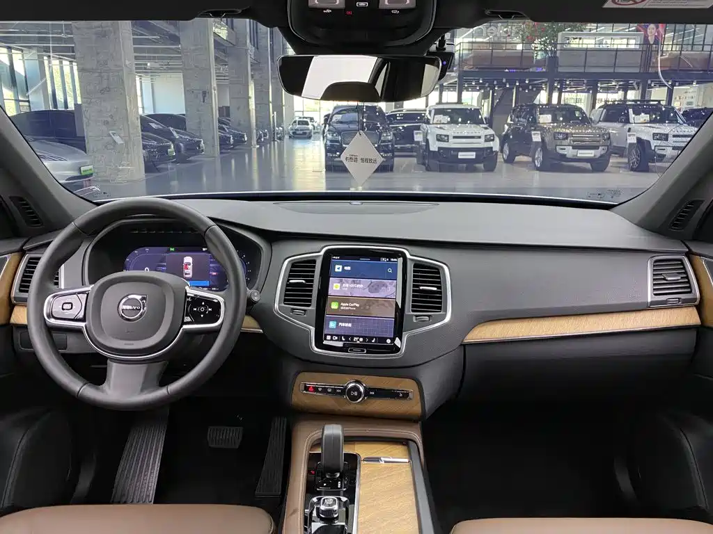 Volvo XC90 — миниатюра 15