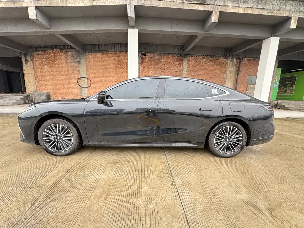 GEELY GALAXY GALAXY SPARKLE 8