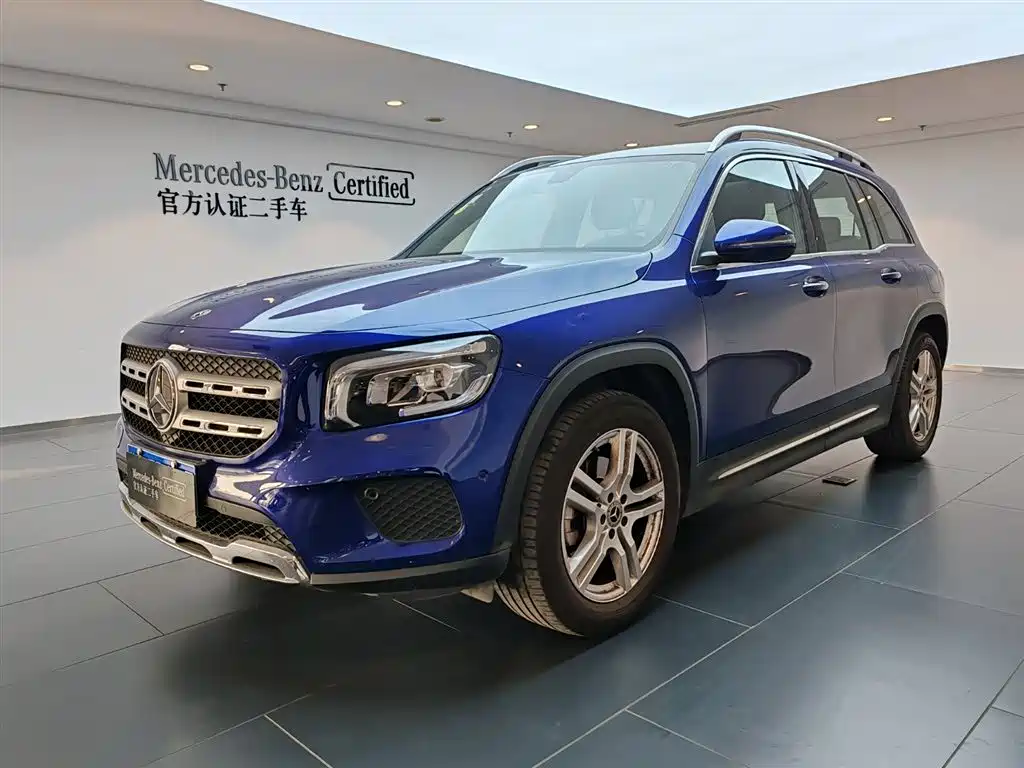 MERCEDES-BENZ GLB