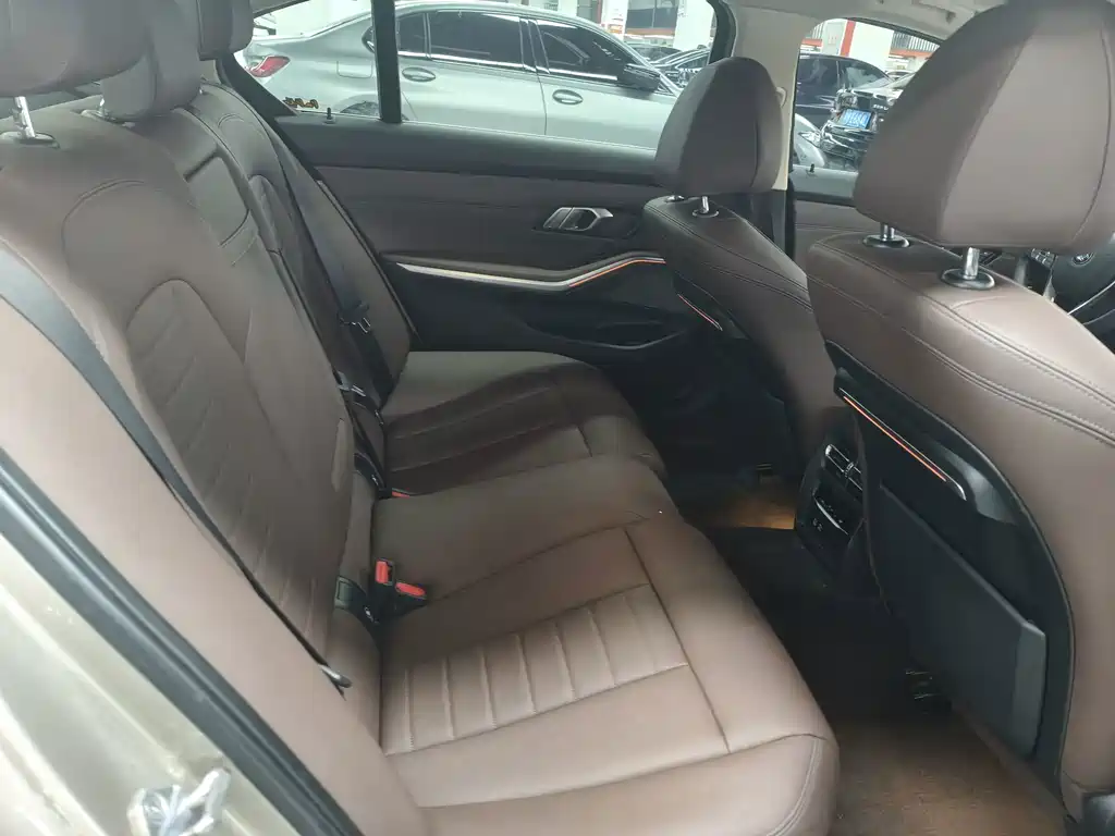BMW 3 Series — миниатюра 5