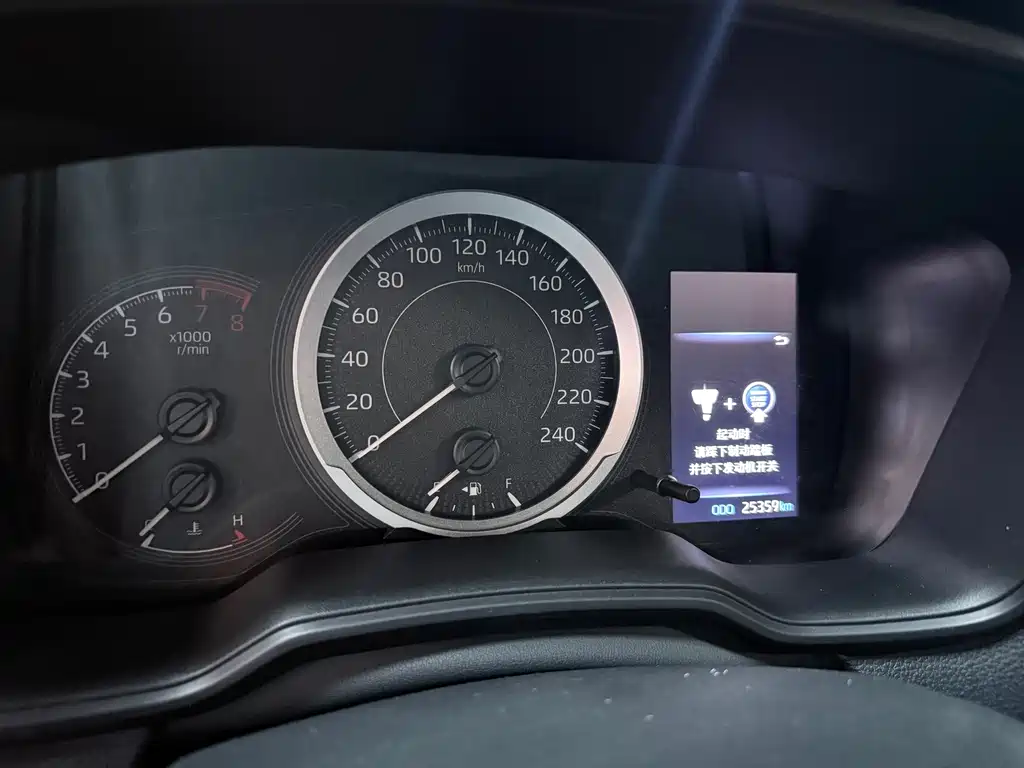 Toyota Frontlander — миниатюра 10
