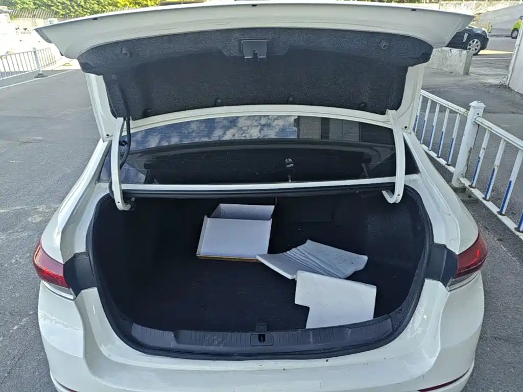 Buick Excelle — миниатюра 19