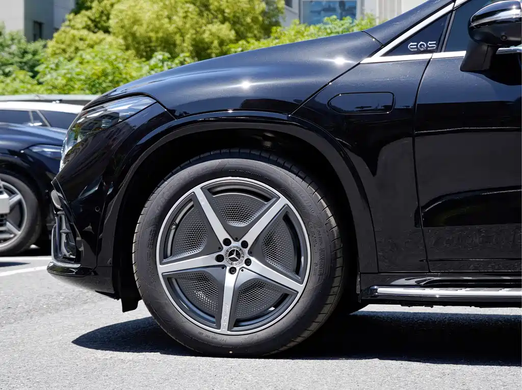Mercedes-Benz EQS SUV 2025 500 4MATIC