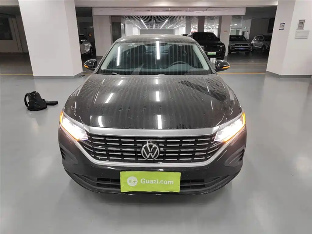 Volkswagen Passat 2025 280TSI