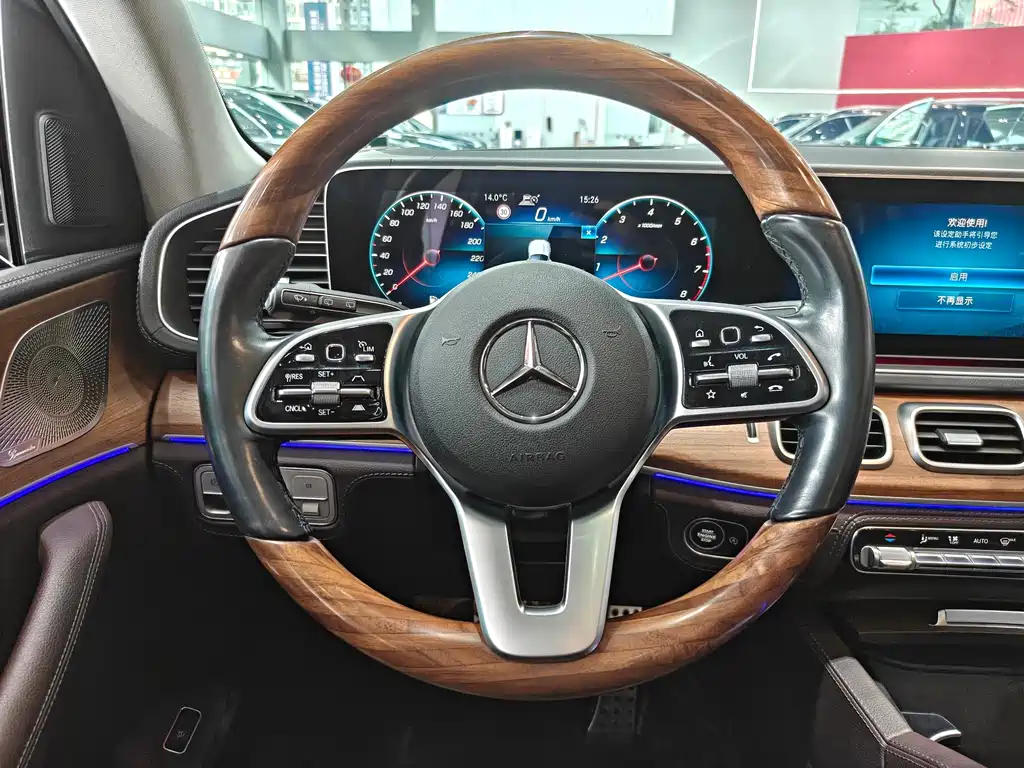 MERCEDES-BENZ GLS