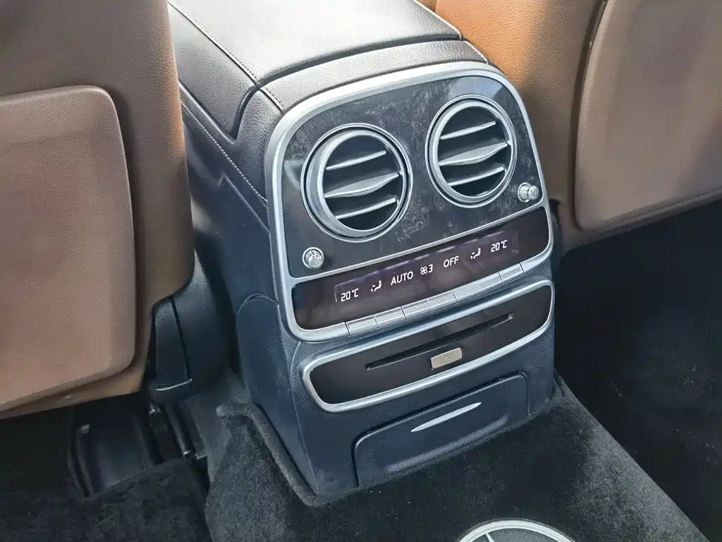 Mercedes-Benz S-Class — миниатюра 41