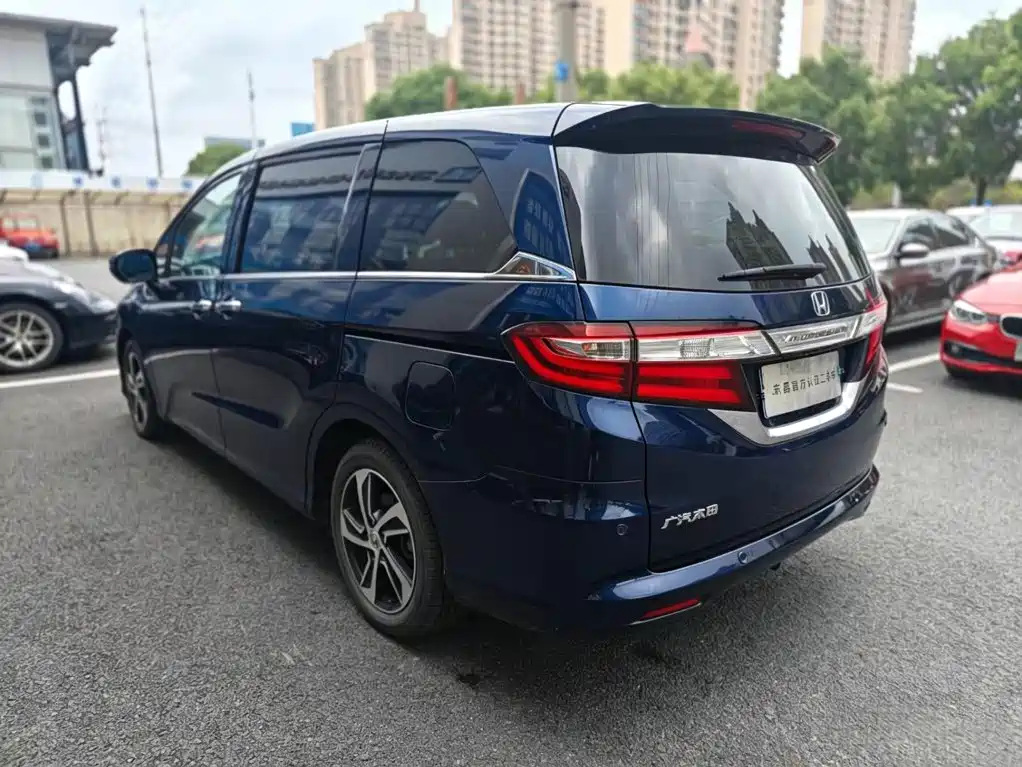 Honda Odyssey — миниатюра 4