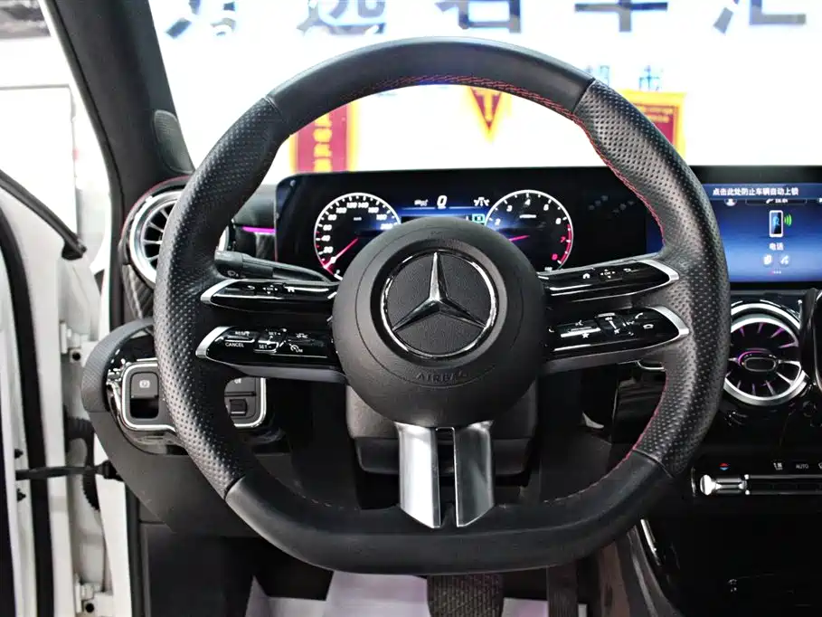 MERCEDES-BENZ A CLASS