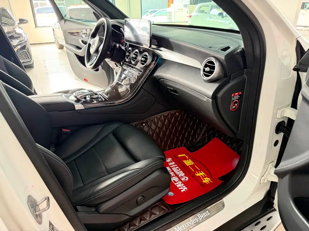 Mercedes-Benz GLC — миниатюра 9