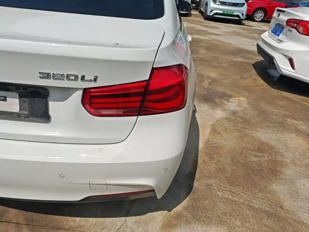 BMW 3 Series — миниатюра 8