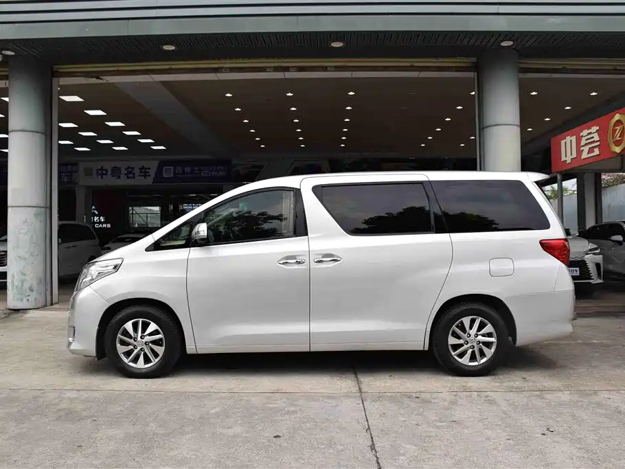 Toyota Alphard 2012 3.5L Luxury