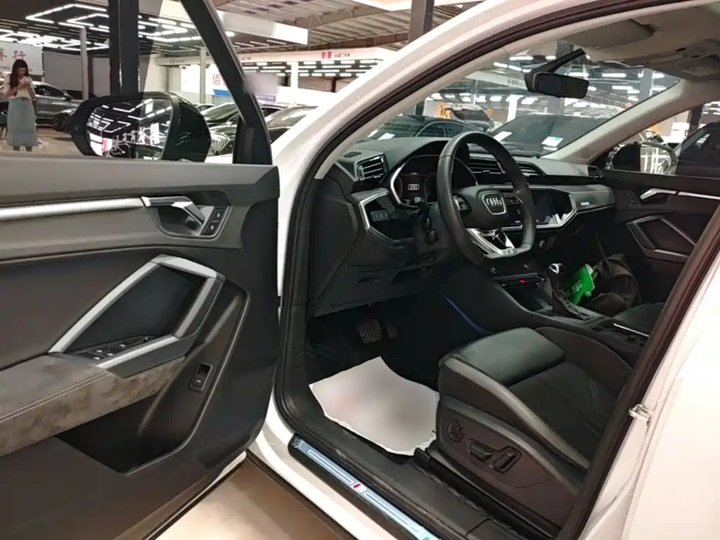 Audi Q3 Sportback — миниатюра 16