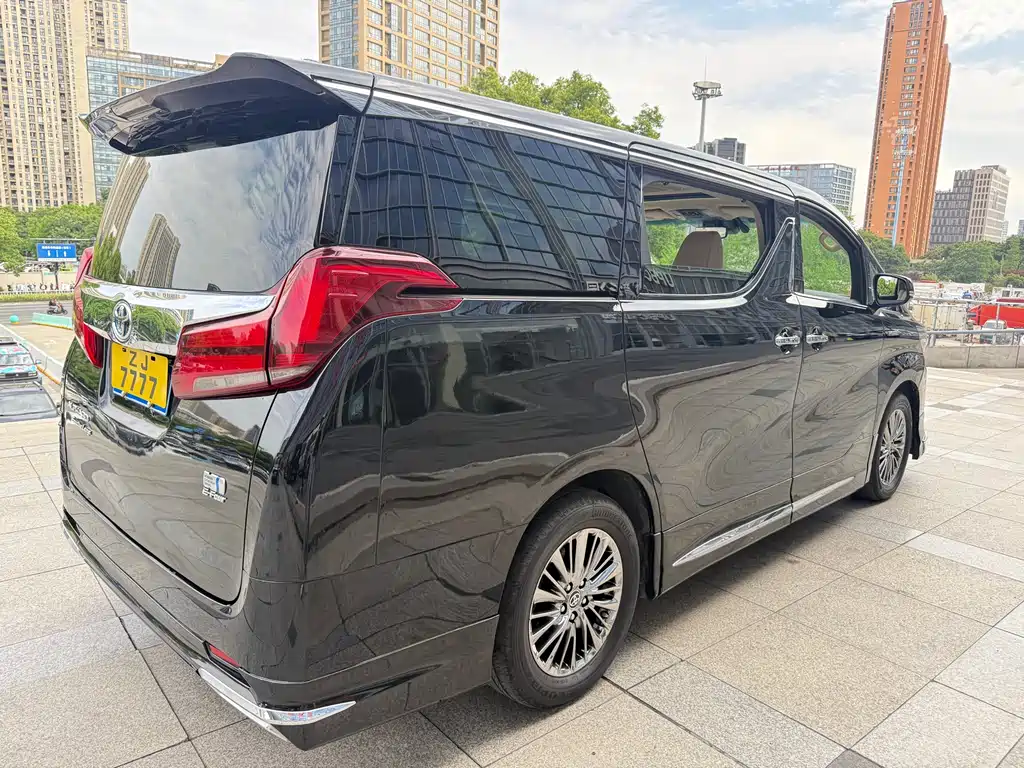 Toyota Alphard 2019 2.5L Luxury