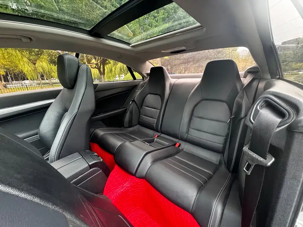 Mercedes-Benz E-Class (Import) — миниатюра 15