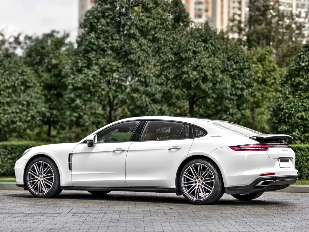 Porsche Panamera — миниатюра 6
