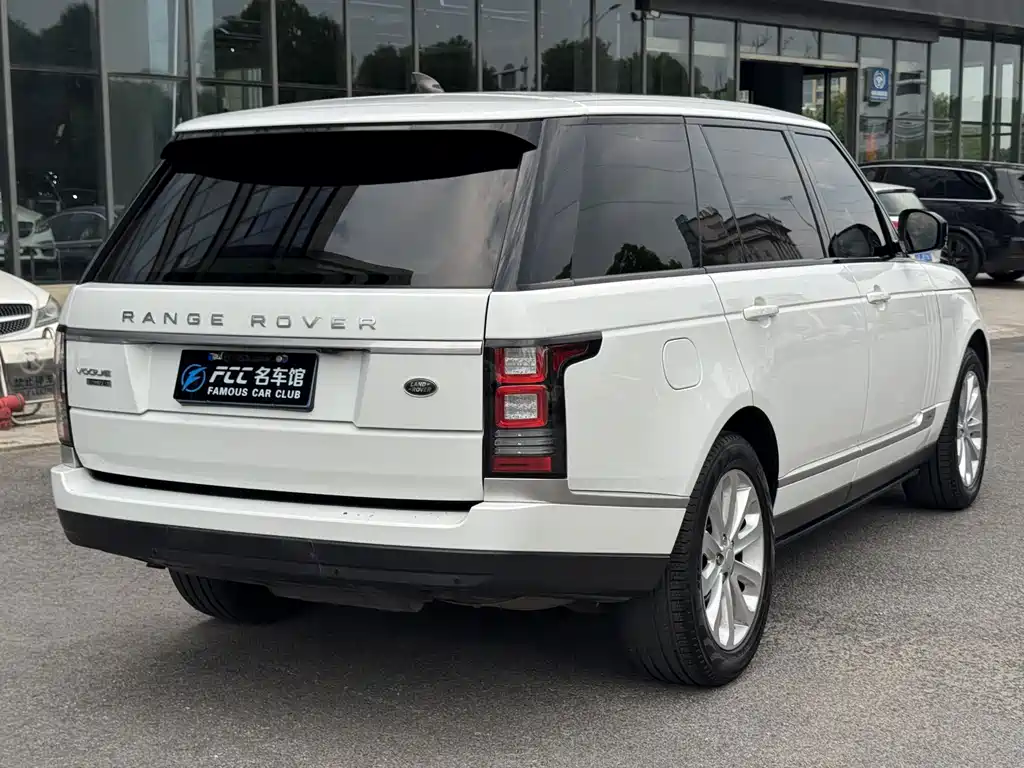 Land Rover Range Rover — миниатюра 3