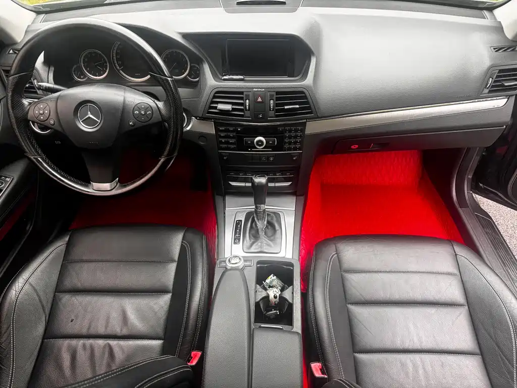 Mercedes-Benz E-Class (Import) — миниатюра 12