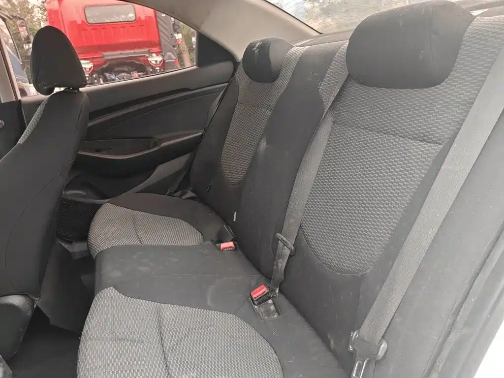 Hyundai Verna — миниатюра 15